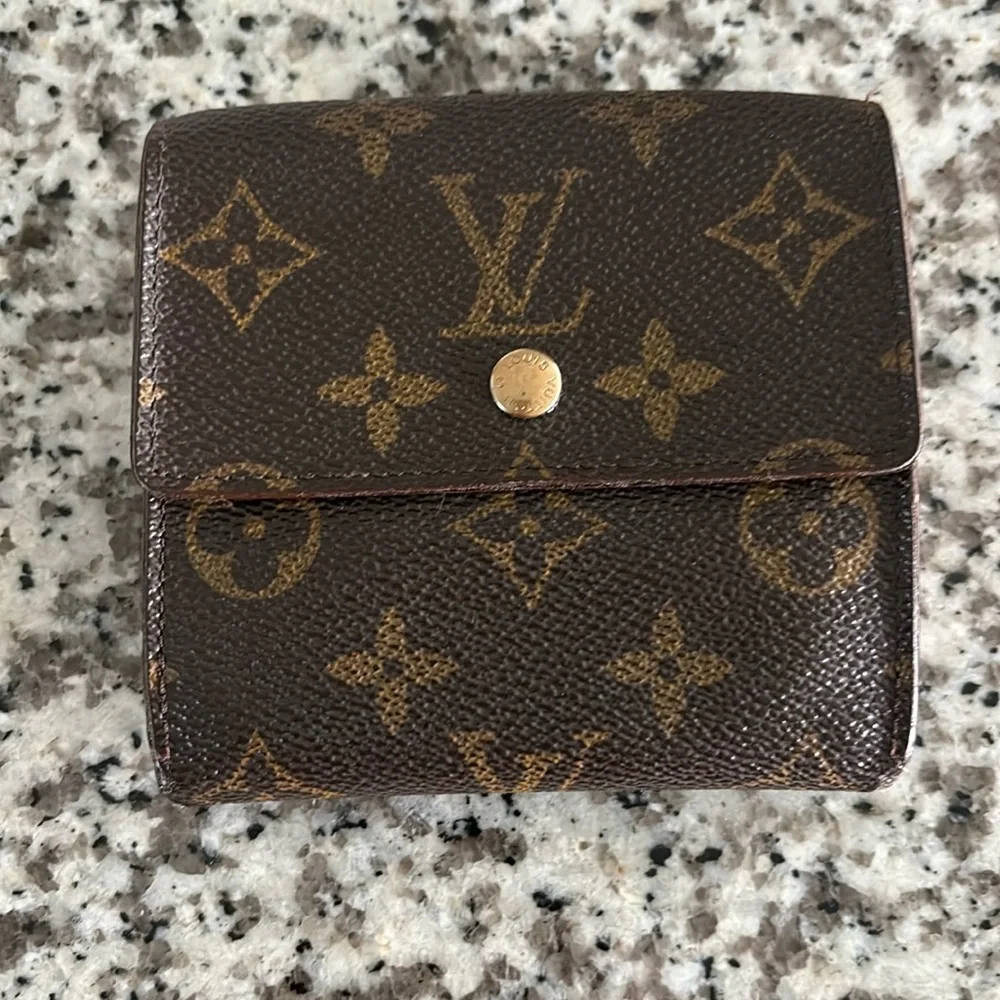 Louis Vuitton Wallet - Picture 1 of 7
